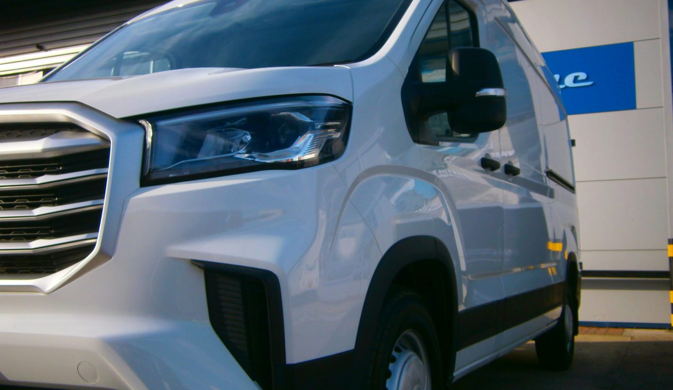 Maxus Deliver 9 Lux D20 Panel Van