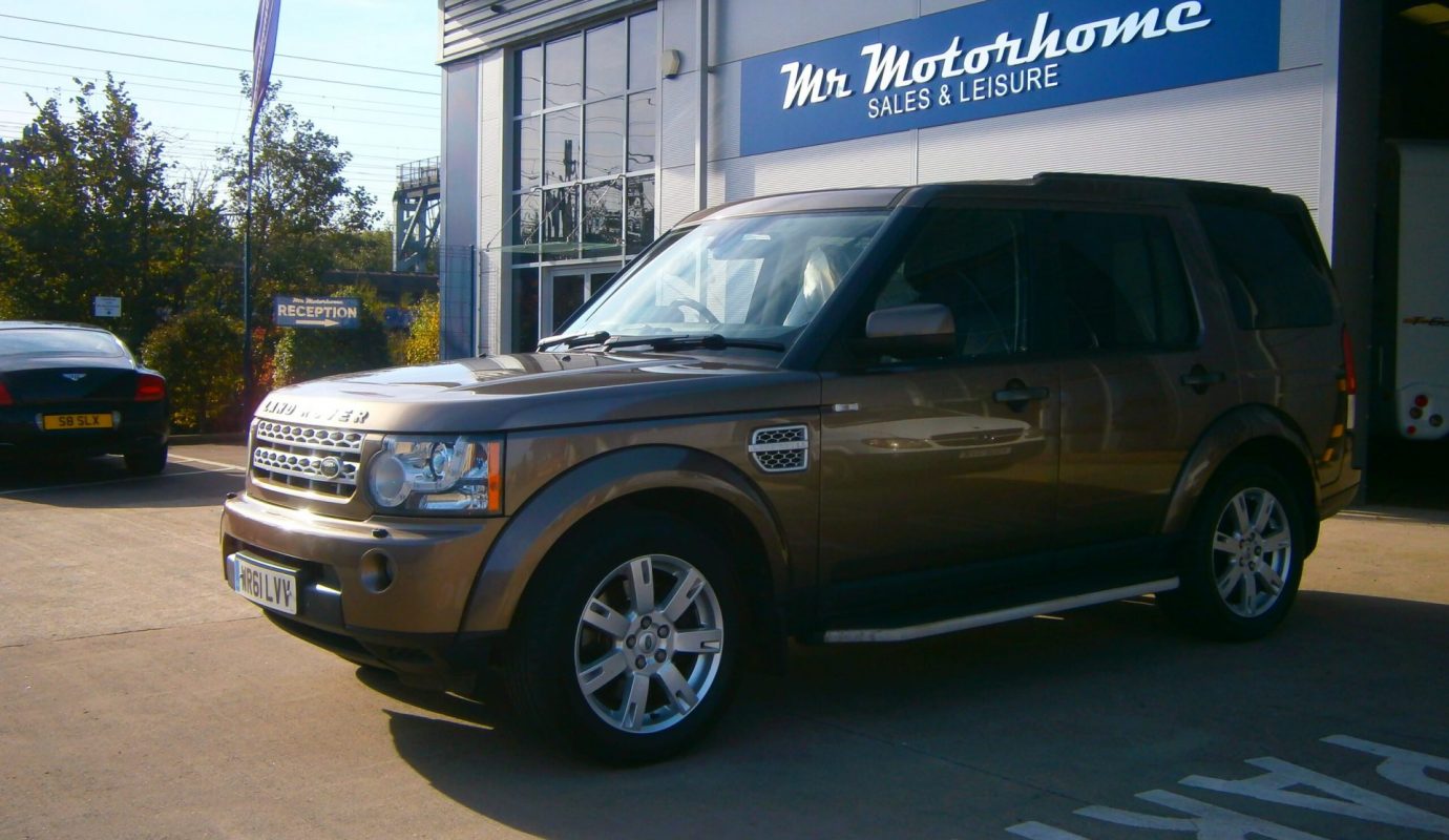 Land Rover Discovery Commercial